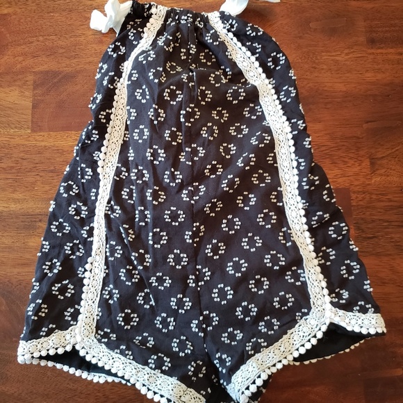 Isaac Mizrahi Other - NWT Infant girl romper Isaac Mizrahi Other - NWT Infant girl romper